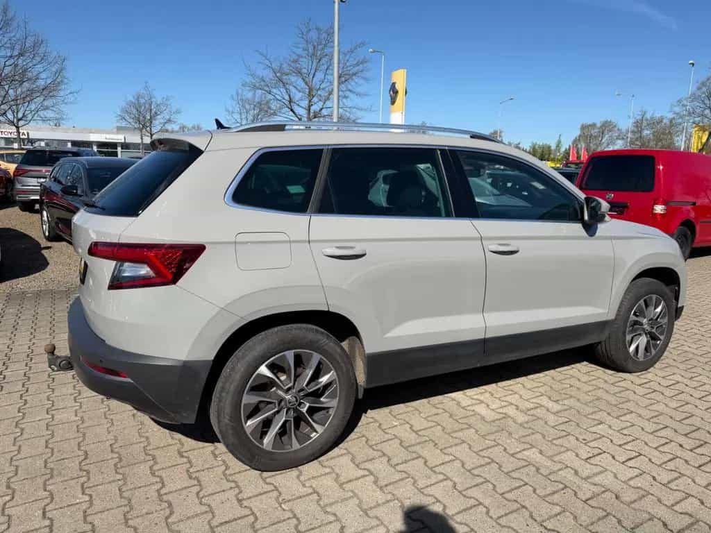 Skoda Karoq 2.0 TDI Clever 4x4 DSG 02/2021-photo-4