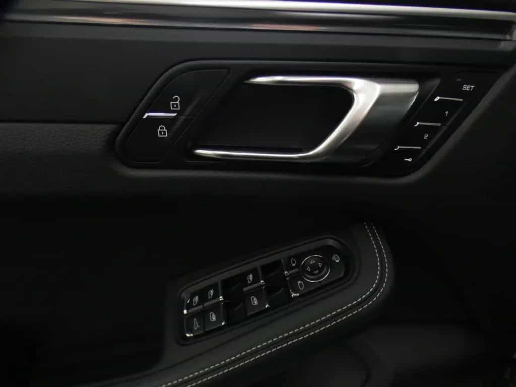 Porsche Macan DESIGN*LED*NAVI*CARPLAY*PANO 01/2023-photo-13