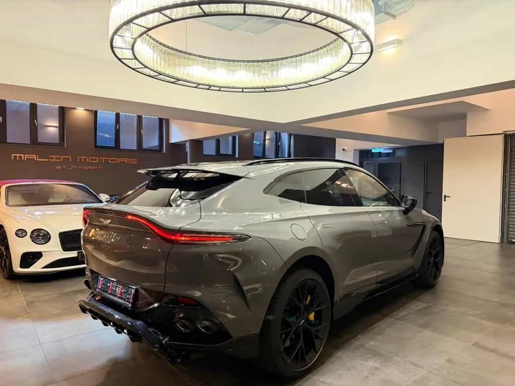 Aston Martin DBX 707  F1  2025 FACELIFT BOWERS & WILKENS/ NEU 03/2026-photo-2