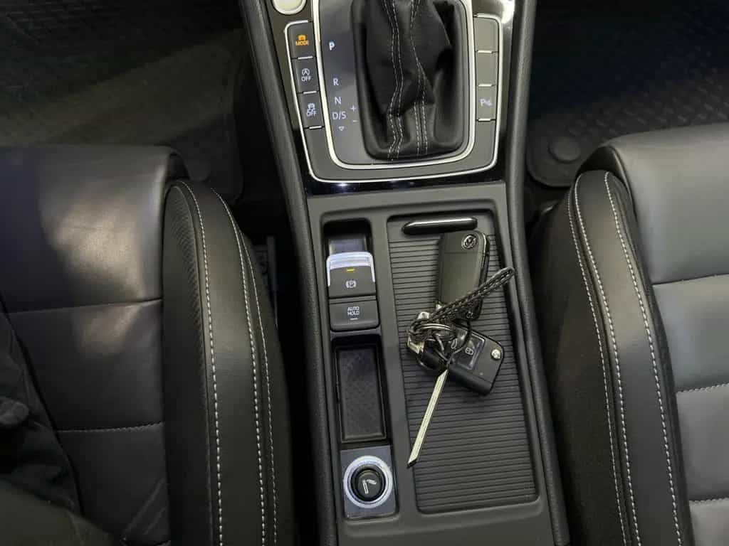 Volkswagen Golf VII Variant R BMT4Motion/Kamera/Pano/Allrad 06/2015-photo-21