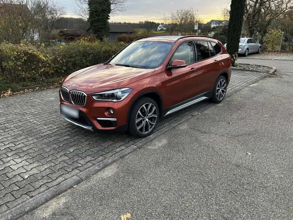 BMW X1 xDrive25i xLine Pano, ACC, Leder, K... 05/2018-photo-0