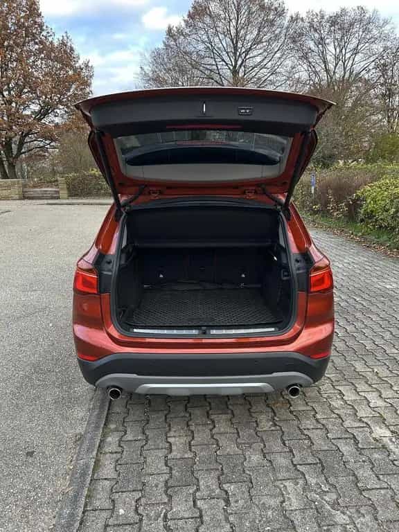 BMW X1 xDrive25i xLine Pano, ACC, Leder, K... 05/2018-photo-6