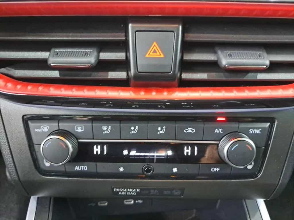 Seat Arona 1.0 TSI DSG FR NAVI LED PDC SHZ CARPLAY 04/2025-photo-17