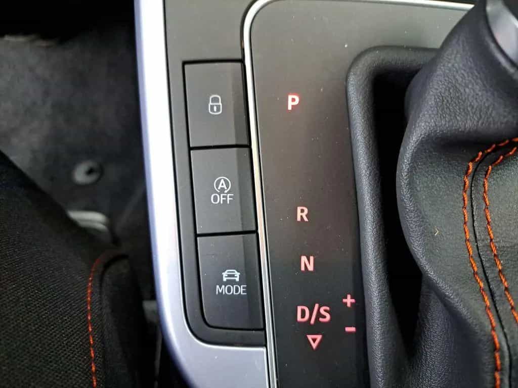 Seat Arona 1.0 TSI DSG FR NAVI LED PDC SHZ CARPLAY 04/2025-photo-18