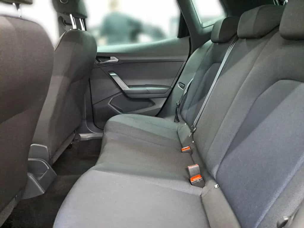 Seat Arona 1.0 TSI DSG FR NAVI LED PDC SHZ CARPLAY 04/2025-photo-19