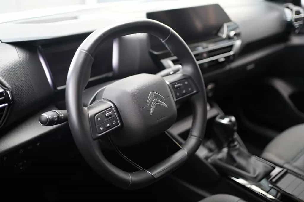 Citroën C4 PureTech 130 Shine Anhängerkupplung Allwetter 09/2021-photo-1