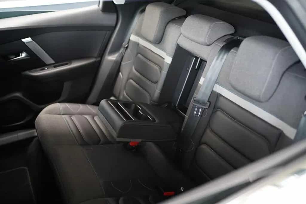 Citroën C4 PureTech 130 Shine Anhängerkupplung Allwetter 09/2021-photo-4