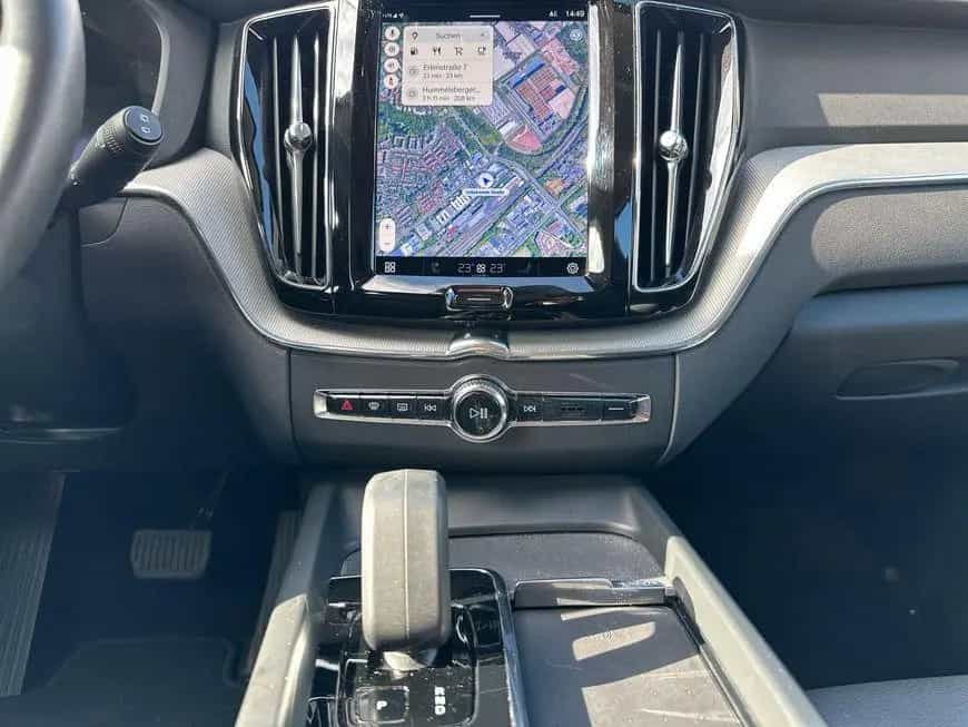 Volvo XC60 B4 D Plus Dark 12/2022-photo-14