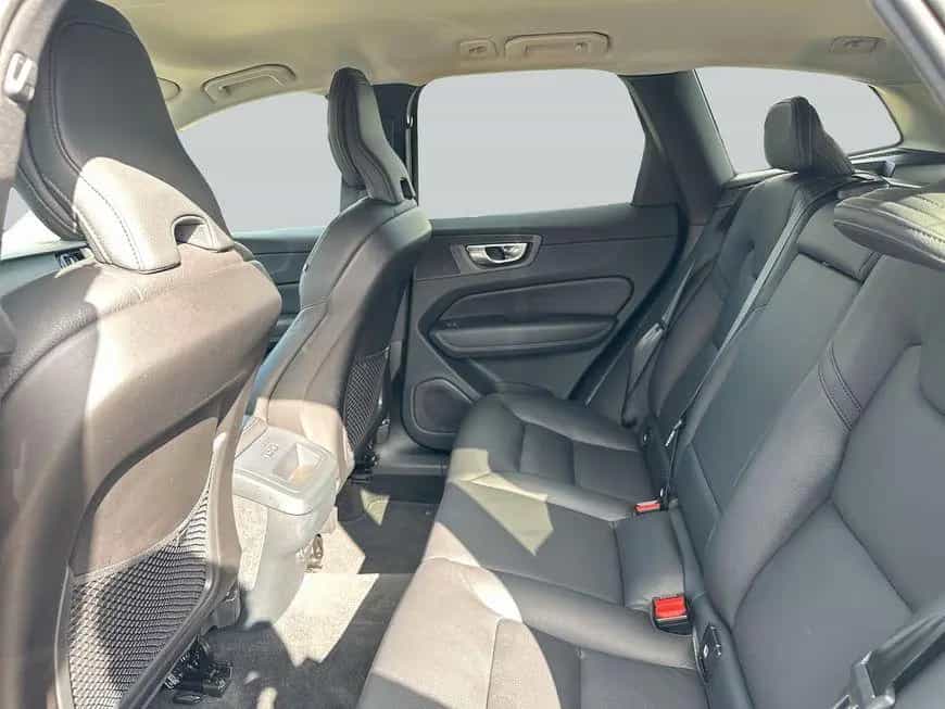 Volvo XC60 B4 D AWD Plus Dark 12/2022-photo-11