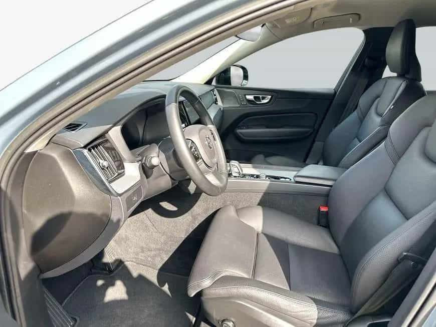 Volvo XC60 B4 D AWD Plus Dark 12/2022-photo-9