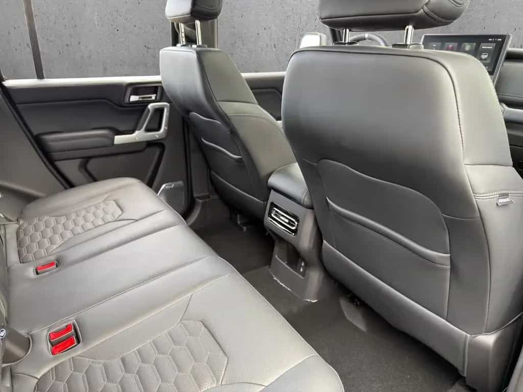 BAW 212 4x4 Diesel Automatik *VOLL*ALLE FARBEN* null-photo-16