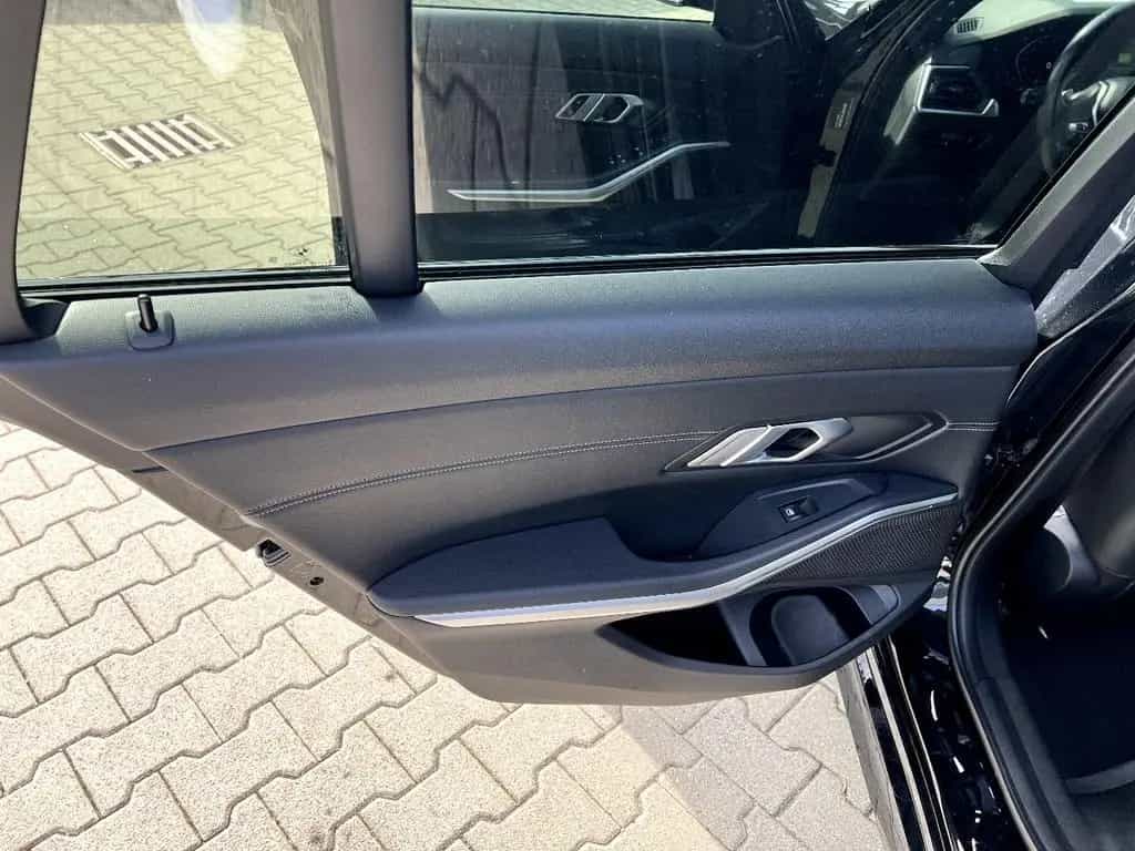 BMW 320 d Touring Sport Line *LED Navi Sitzh. ACC DAB 06/2022-photo-11