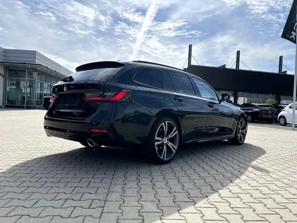 BMW 320 d Touring Sport Line *LED Navi Sitzh. ACC DAB 06/2022-photo-3