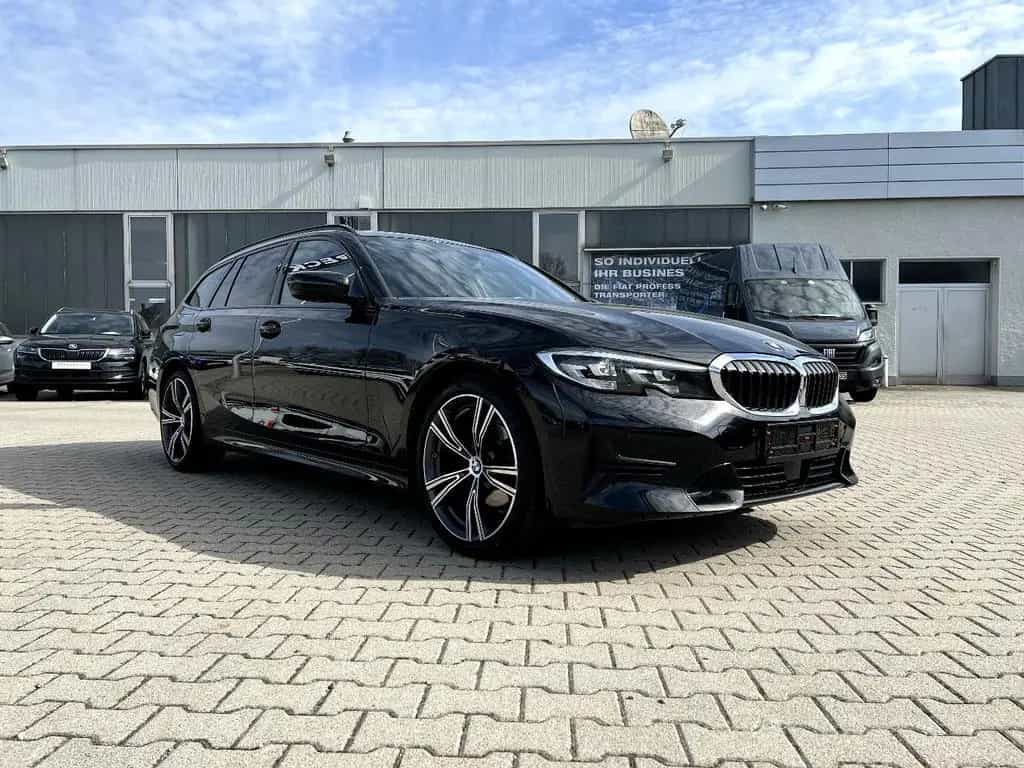 BMW 320 d Touring Sport Line *LED Navi Sitzh. ACC DAB 06/2022-photo-4