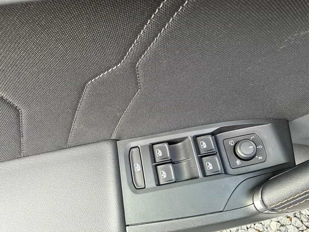 Cupra Leon 1.5 eTSI DSG NAVI INTELLIGENT DRIVE ACC ... 02/2026-photo-13
