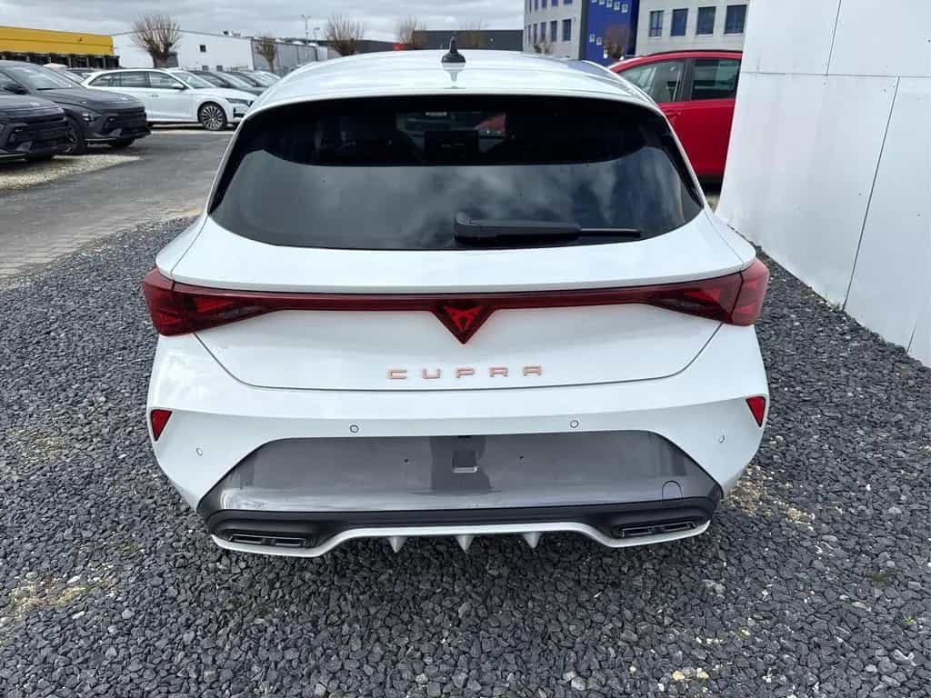 Cupra Leon 1.5 eTSI DSG NAVI INTELLIGENT DRIVE ACC ... 02/2026-photo-5
