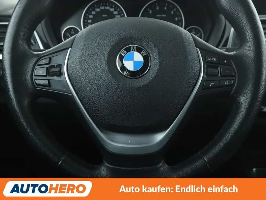 BMW 3 Series 320i Advantage Aut.*NAVI*LED*PDC*SHZ*TEMPO* 09/2018-photo-18