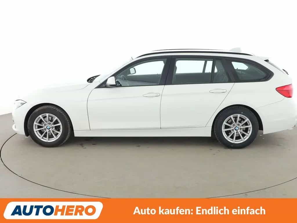 BMW 3 Series 320i Advantage Aut.*NAVI*LED*PDC*SHZ*TEMPO* 09/2018-photo-2