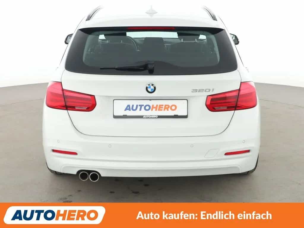 BMW 3 Series 320i Advantage Aut.*NAVI*LED*PDC*SHZ*TEMPO* 09/2018-photo-4