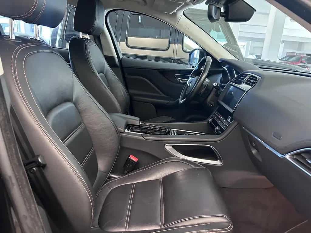 Jaguar F-Pace F-PACE Prestige AWD 05/2019-photo-7