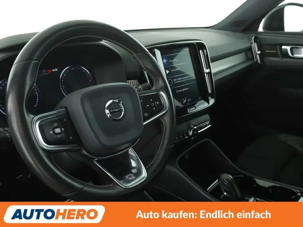 Volvo XC40 2.0 D4 R-Design AWD Aut.*NAVI*LED*TEMPO*CAM 04/2019-photo-10