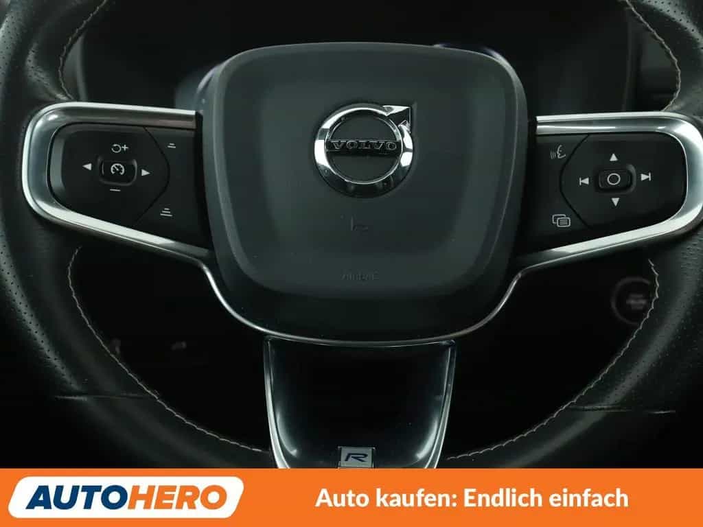 Volvo XC40 2.0 D4 R-Design AWD Aut.*NAVI*LED*TEMPO*CAM 04/2019-photo-18