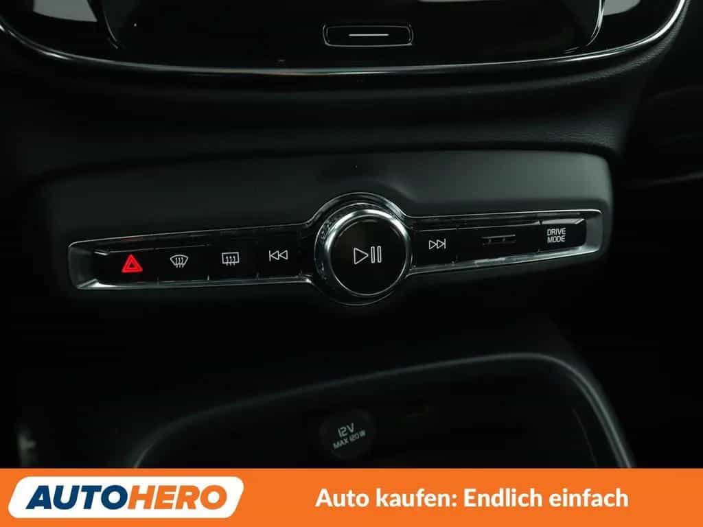 Volvo XC40 2.0 D4 R-Design AWD Aut.*NAVI*LED*TEMPO*CAM 04/2019-photo-21