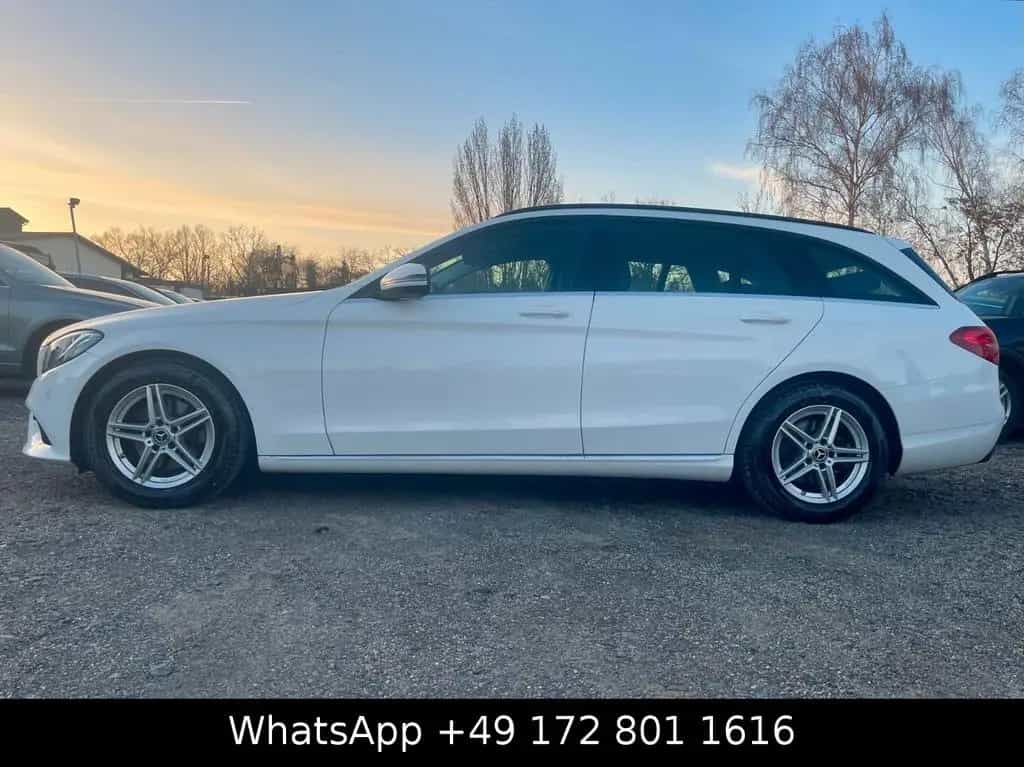 Mercedes-Benz C-Class 220 D T 9G-TRONIC*KAMERA*AHK*CARPLAY*KLIMA*PDC 09/2020-photo-4