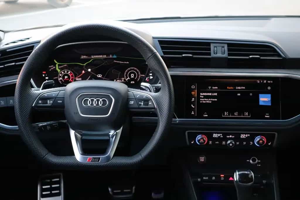 Audi RSQ3 2.5 TFSI 1.Hand/ACC/360°/Keyless/21/CarPlay 07/2020-photo-11