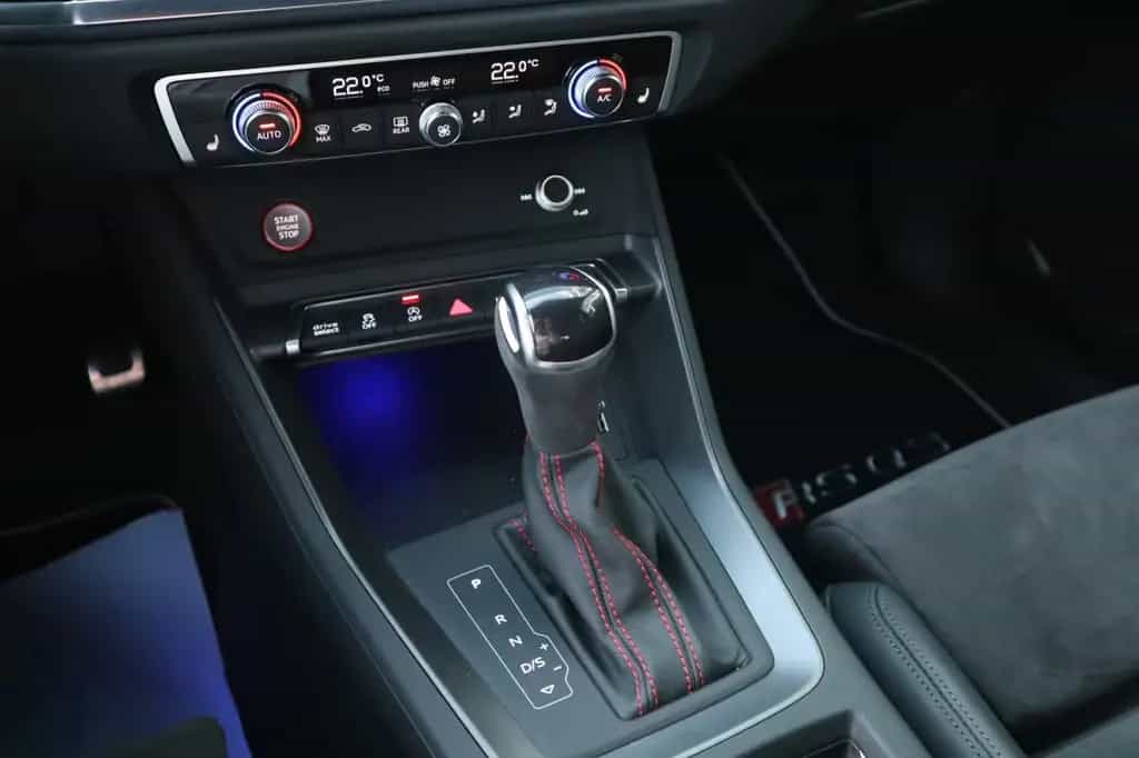 Audi RSQ3 2.5 TFSI 1.Hand/ACC/360°/Keyless/21/CarPlay 07/2020-photo-25