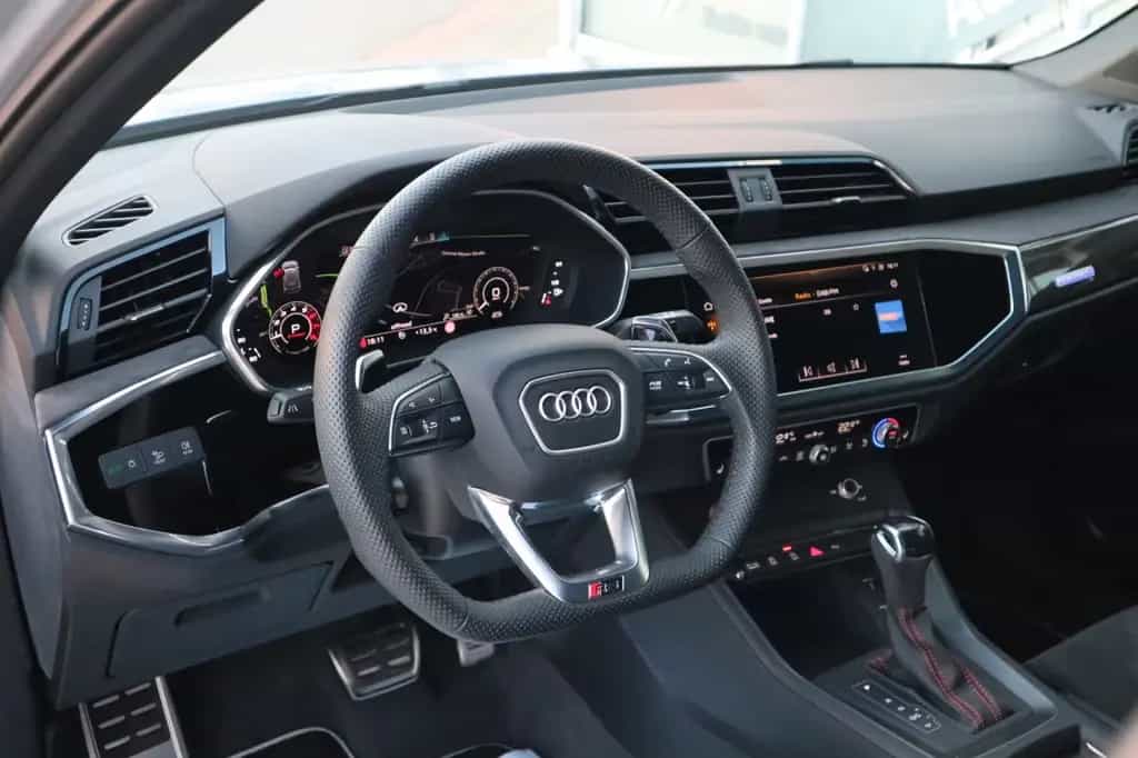 Audi RSQ3 2.5 TFSI 1.Hand/ACC/360°/Keyless/21/CarPlay 07/2020-photo-7