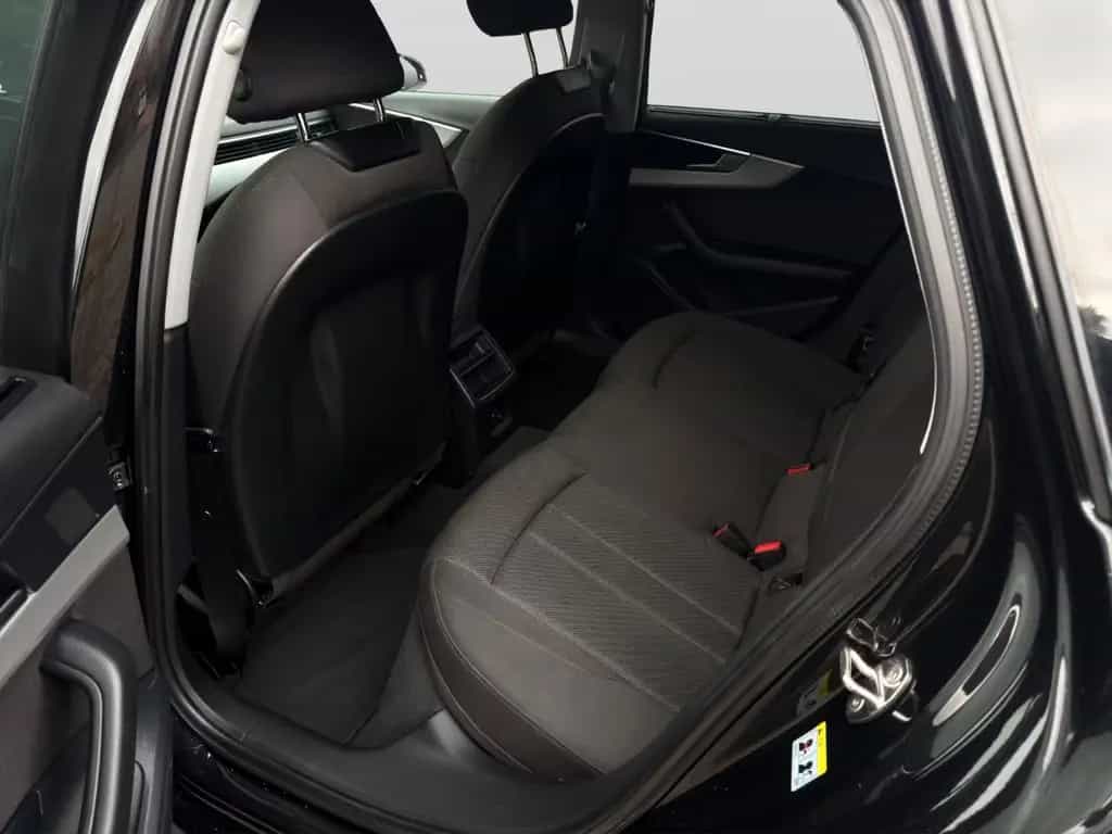 Audi A4 Avant 35 TFSI 03/2022-photo-13