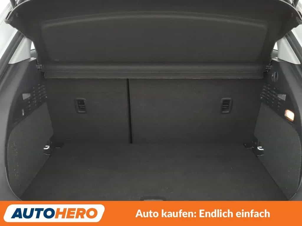 Audi A1 Sportback 1.4 TFSI Sport Aut.*NAV*PDC*SHZ*BT* 07/2018-photo-17