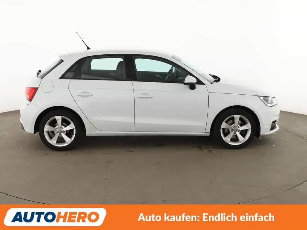 Audi A1 Sportback 1.4 TFSI Sport Aut.*NAV*PDC*SHZ*BT* 07/2018-photo-6