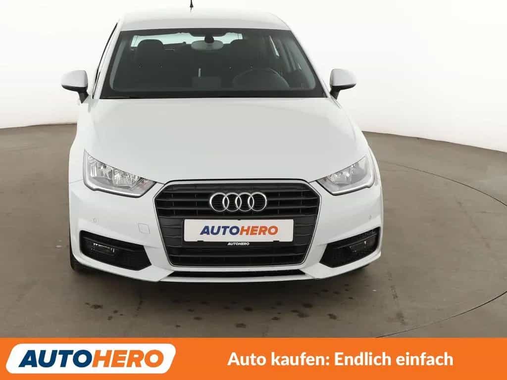 Audi A1 Sportback 1.4 TFSI Sport Aut.*NAV*PDC*SHZ*BT* 07/2018-photo-8