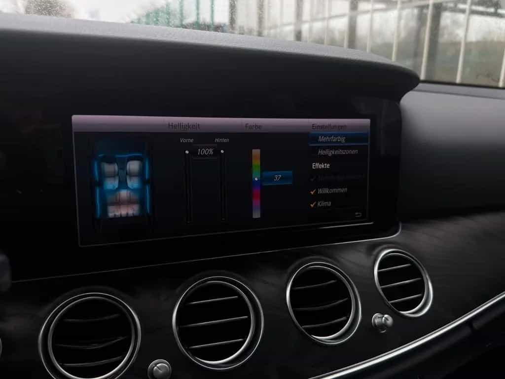 Mercedes-Benz E 200 T-Modell 4Matic LED/Ambiente/9G-Tronic 10/2019-photo-22
