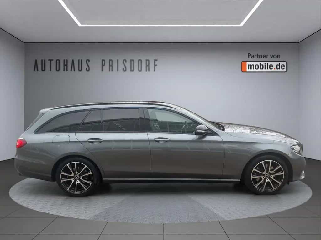 Mercedes-Benz E 200 T-Modell 4Matic LED/Ambiente/9G-Tronic 10/2019-photo-3