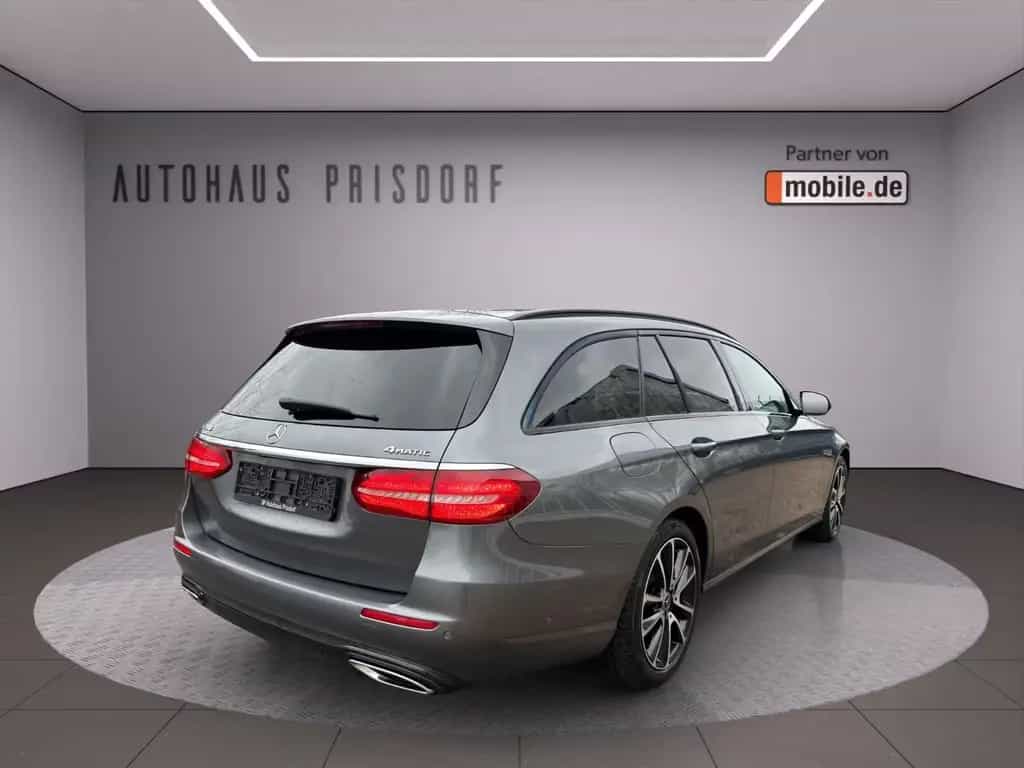 Mercedes-Benz E 200 T-Modell 4Matic LED/Ambiente/9G-Tronic 10/2019-photo-4