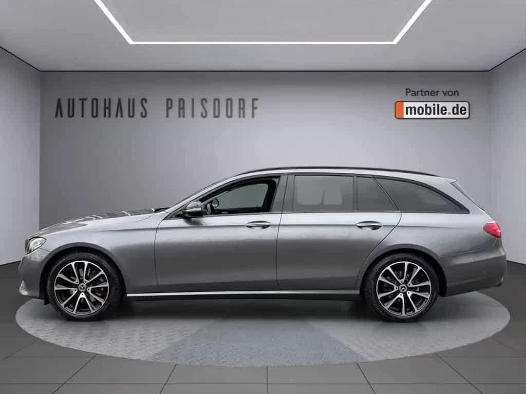 Mercedes-Benz E 200 T-Modell 4Matic LED/Ambiente/9G-Tronic 10/2019-photo-7