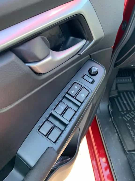 Isuzu D-Max Double Cab 4WD LS null-photo-21