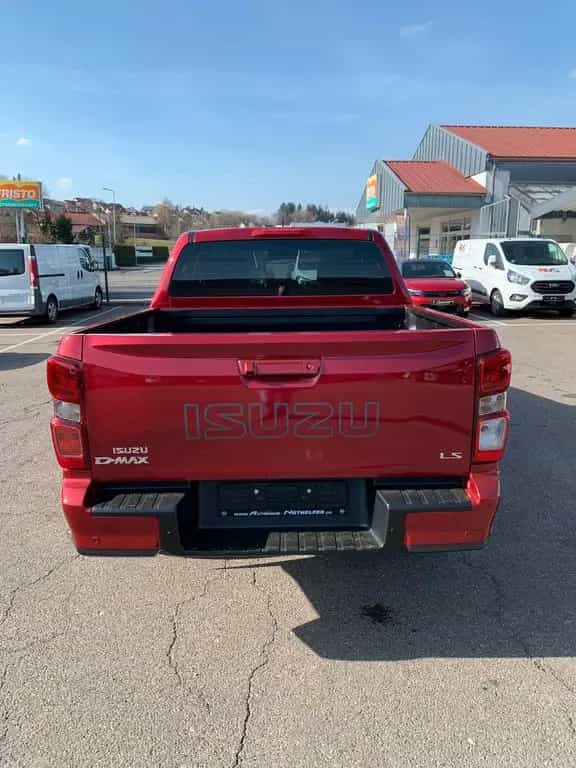 Isuzu D-Max Double Cab 4WD LS null-photo-6