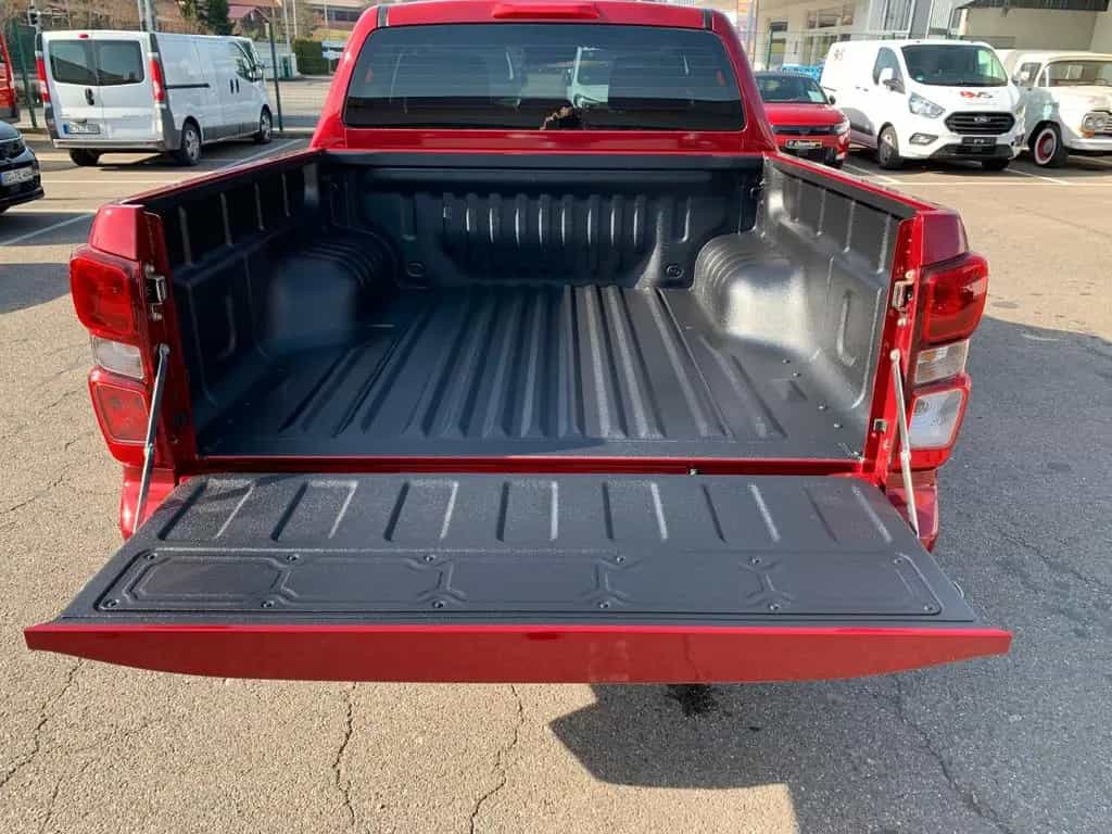 Isuzu D-Max Double Cab 4WD LS null-photo-7