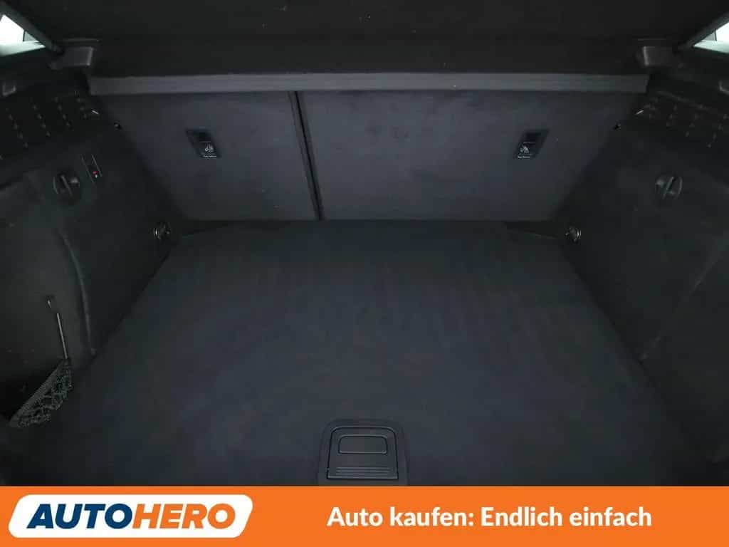 Audi A3 Sportback 2.0 TFSI quattro Design Aut.*NAVI* 09/2017-photo-17