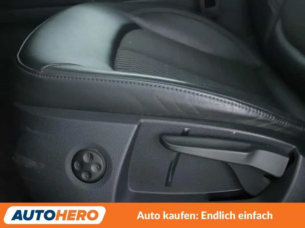 Audi A3 Sportback 2.0 TFSI quattro Design Aut.*NAVI* 09/2017-photo-26
