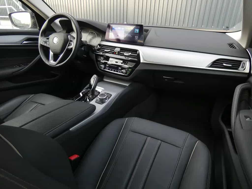 BMW 5 Series 520d xDrive LED Leder Navi Kamera 1-Hand Facelif 10/2020-photo-0