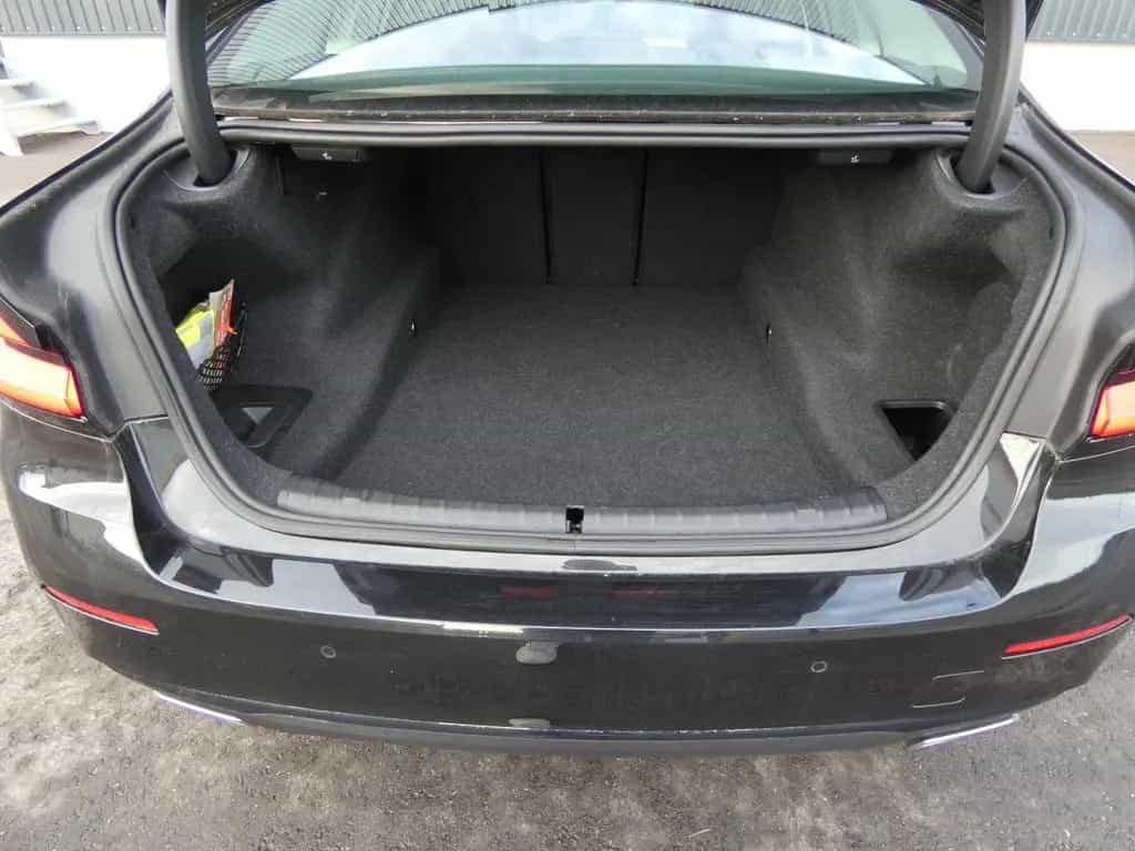 BMW 5 Series 520d xDrive LED Leder Navi Kamera 1-Hand Facelif 10/2020-photo-17