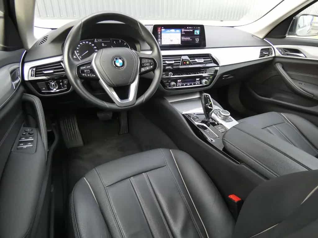 BMW 5 Series 520d xDrive LED Leder Navi Kamera 1-Hand Facelif 10/2020-photo-1