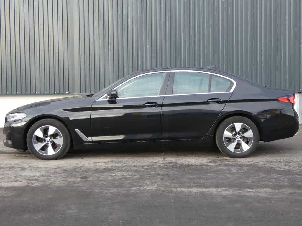 BMW 5 Series 520d xDrive LED Leder Navi Kamera 1-Hand Facelif 10/2020-photo-20
