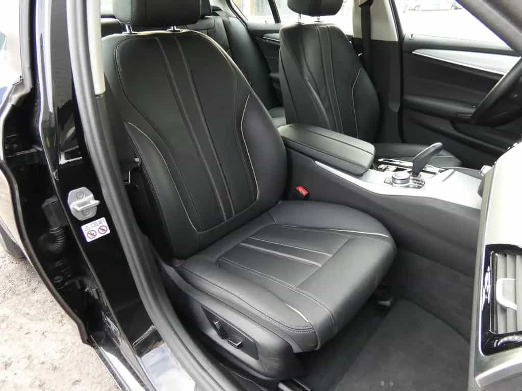 BMW 5 Series 520d xDrive LED Leder Navi Kamera 1-Hand Facelif 10/2020-photo-4