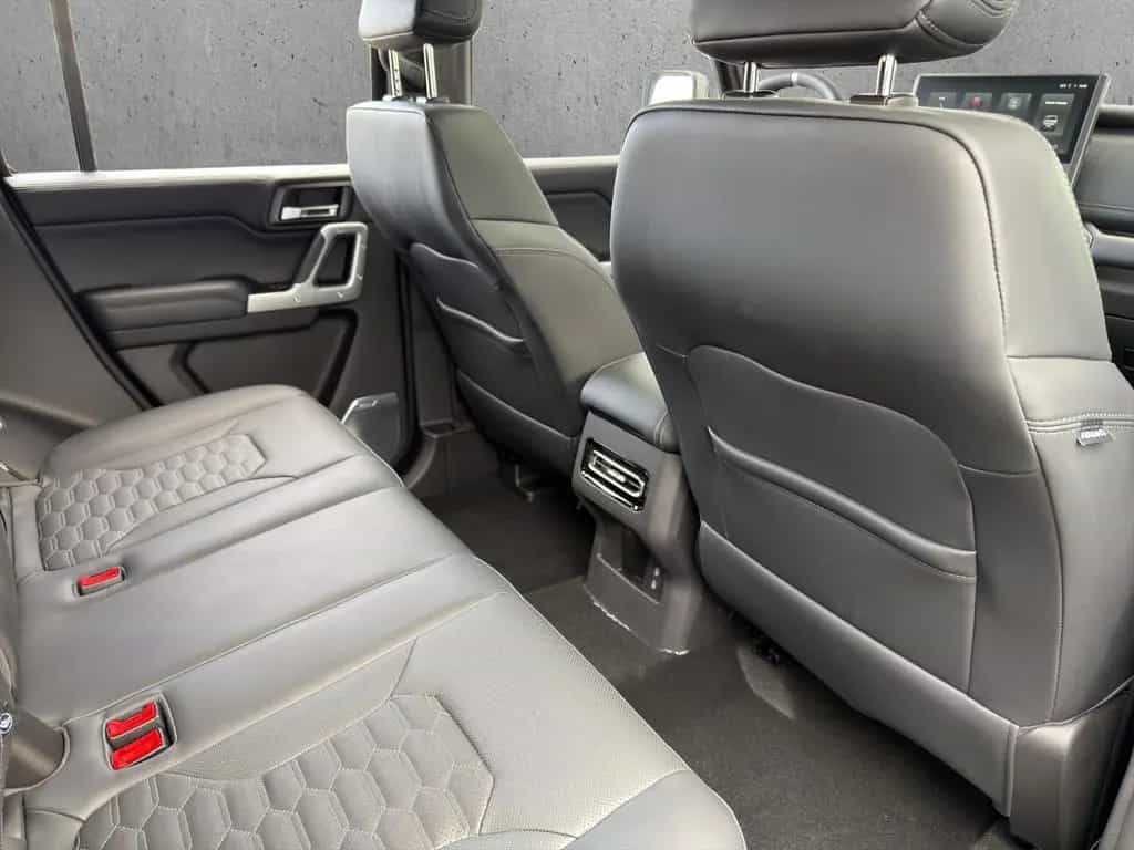 BAW 212 4x4 Diesel Automatik *VOLL*ALLE FARBEN* null-photo-16